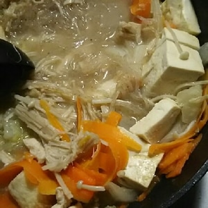 豆乳つゆで☆鶏肉と白菜の豆乳鍋